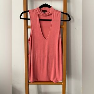 Express coral keyhole v neck sleeveless tank top